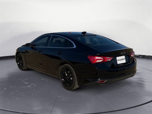 Used 2020 Chevrolet Malibu LT w/ Leather Package image 3