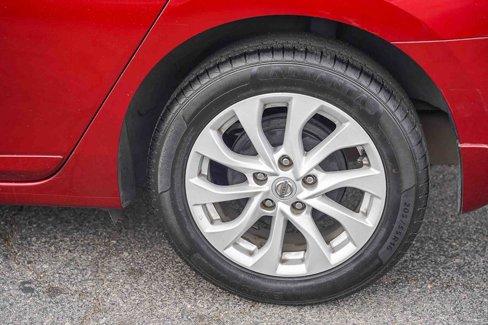 Used 2019 Nissan Sentra SV w/ Exterior Package image 8