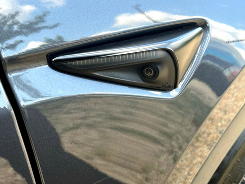 Used 2021 Tesla Model Y Performance image 24