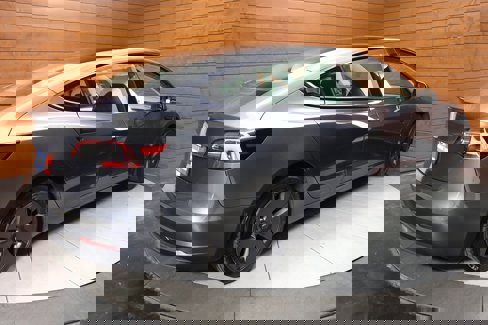 Used 2022 Tesla Model 3 Standard Range image 17