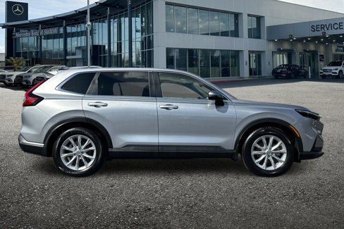 Used 2025 Honda CR-V EX image 3