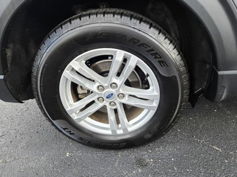 Used 2023 Ford Explorer XLT w/ Equipment Group 202A image 40