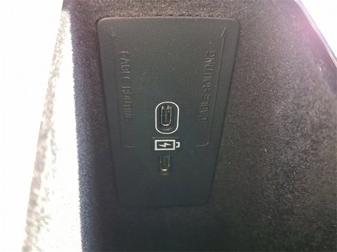 Used 2024 Volvo XC60 B5 Plus image 25
