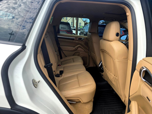 Used 2012 Porsche Cayenne S image 13