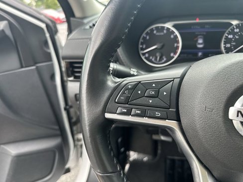 Used 2022 Nissan Sentra SV image 18