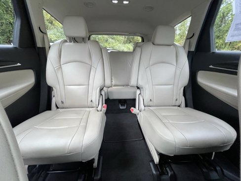 Used 2019 Buick Enclave Essence image 14