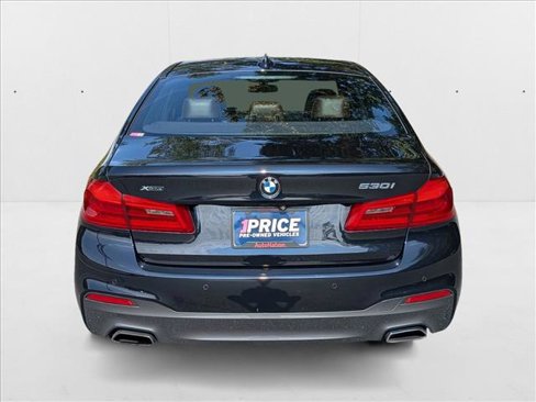 Used 2019 BMW 530i xDrive w/ M Sport Package image 7