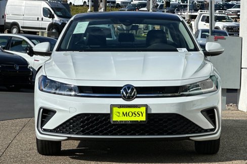 New 2025 Volkswagen Jetta SE image 8