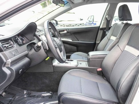 Used 2013 Toyota Camry SE image 18