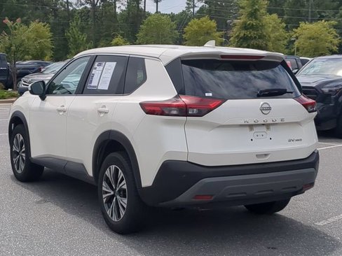 Used 2023 Nissan Rogue SV image 6