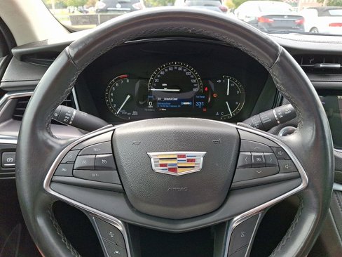 Used 2018 Cadillac XT5 Luxury w/ Driver Awareness Package image 23