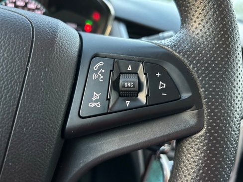 Used 2021 Chevrolet Trax LT image 18