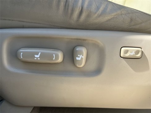 Used 2004 Lexus RX 330 AWD image 12