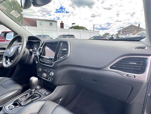 Certified 2022 Jeep Cherokee Limited w/ Mopar Interior Package image 17