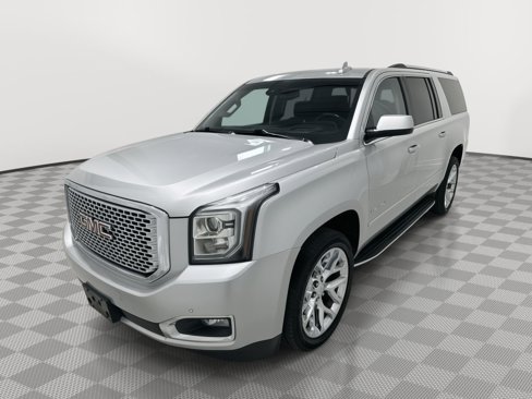 Used 2017 GMC Yukon XL Denali w/ Open Road Package image 4