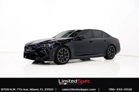 Used 2025 BMW M5 image 12