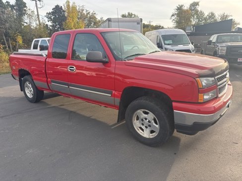 Used 2006 Chevrolet Silverado 1500 LT w/ Light Duty Power Package image 3