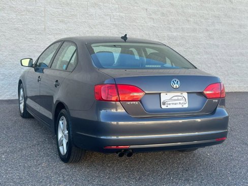Used 2011 Volkswagen Jetta TDI image 8