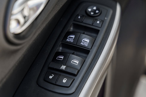 Used 2020 Jeep Cherokee Limited image 22