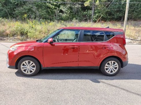 Used 2021 Kia Soul LX image 5