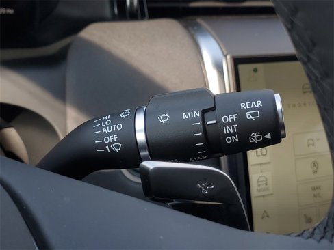 Used 2024 Land Rover Discovery Sport S image 17