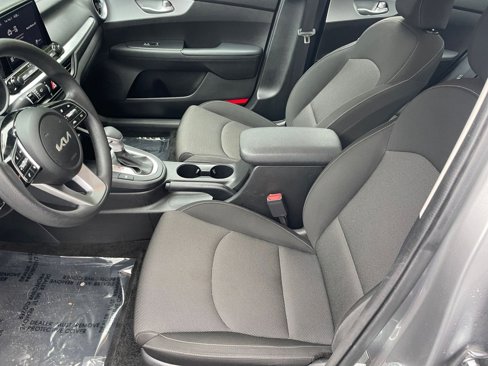 Used 2023 Kia Forte LXS image 23