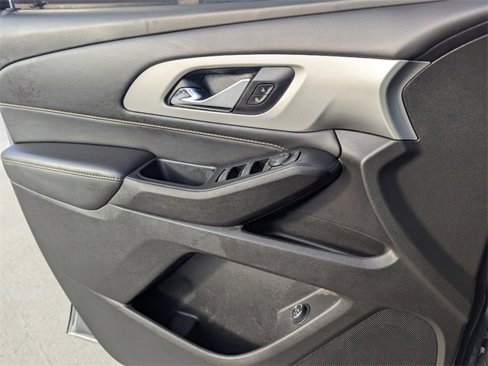 Used 2021 Chevrolet Traverse LT w/ LPO, Floor Liner Package image 15