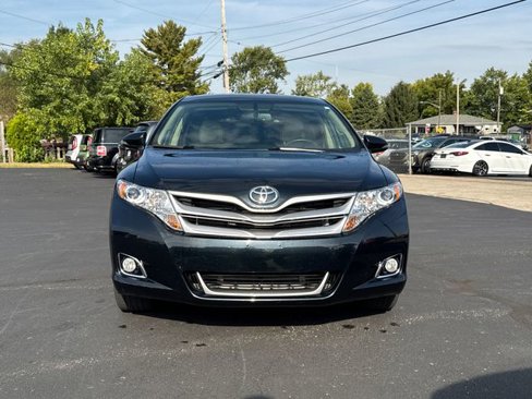 Used 2013 Toyota Venza XLE image 2
