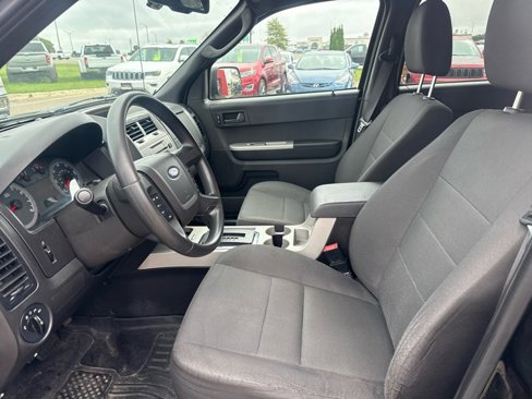 Used 2010 Ford Escape XLT image 18