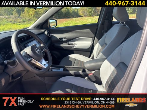 Used 2023 Nissan Kicks SR w/ SR Premium Package image 11