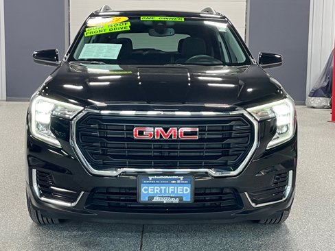 Certified 2022 GMC Terrain SLE w/ Driver Convenience Package image 8
