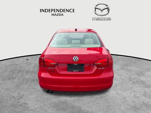 Used 2012 Volkswagen Jetta SE image 4
