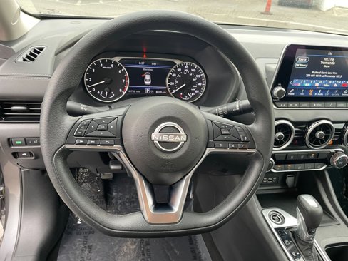 Used 2024 Nissan Sentra SV image 28