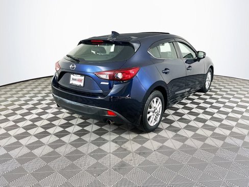 Used 2016 MAZDA MAZDA3 i Touring w/ Popular Equipment Package image 10