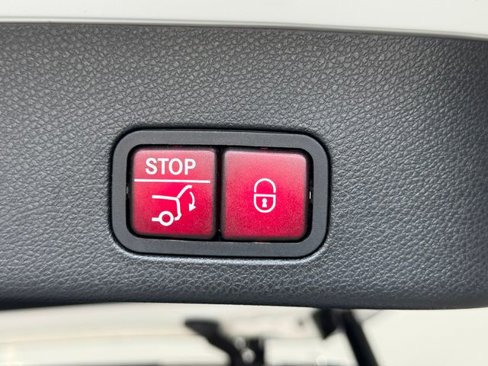 Used 2018 Mercedes-Benz GLS 450 4MATIC image 48