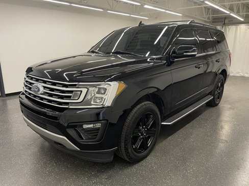 Used 2020 Ford Expedition XLT w/ Equipment Group 202A image 4