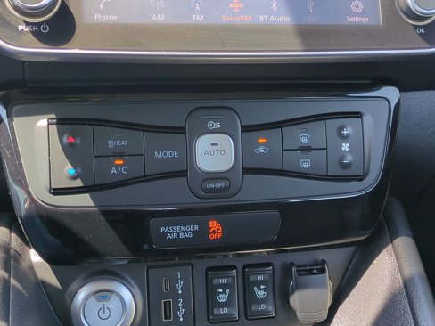 Used 2022 Nissan Leaf SL Plus image 24