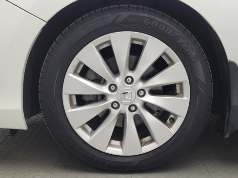 Used 2014 Honda Accord EX image 31