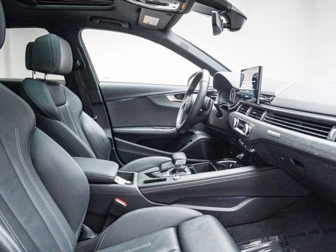 Used 2022 Audi A4 2.0T Premium Plus w/ Premium Plus Package image 18