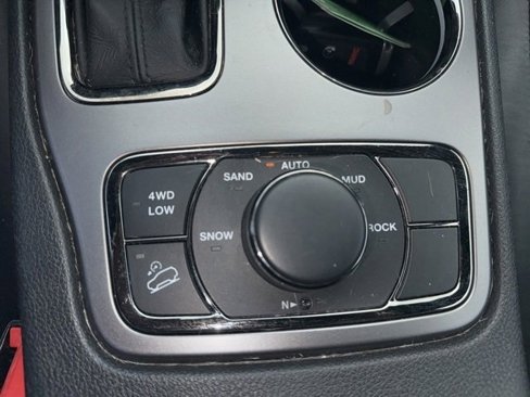 Used 2020 Jeep Grand Cherokee Limited X image 12