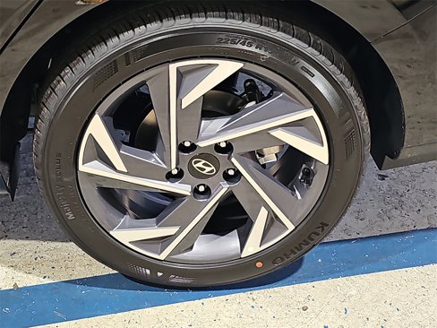 New 2025 Hyundai Elantra Sport image 31