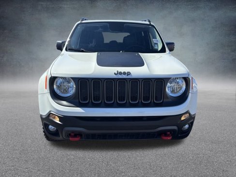 Used 2016 Jeep Renegade Trailhawk w/ Premium Trailhawk Package image 3