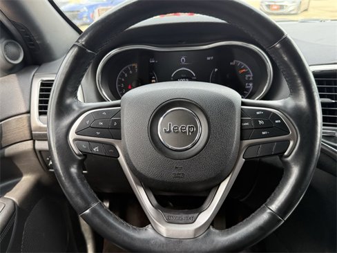 Used 2018 Jeep Grand Cherokee Altitude image 12