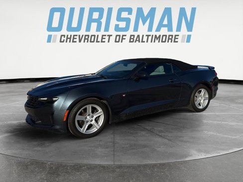 Used 2019 Chevrolet Camaro LT image 2
