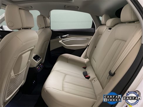 Used 2021 Audi e-tron Premium Plus w/ Premium Plus Package image 20