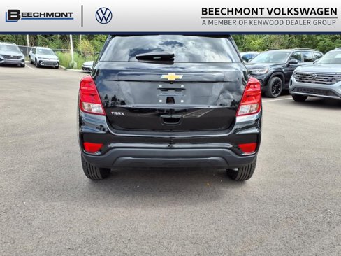 Used 2022 Chevrolet Trax LS w/ Tint and Cruise Package image 6