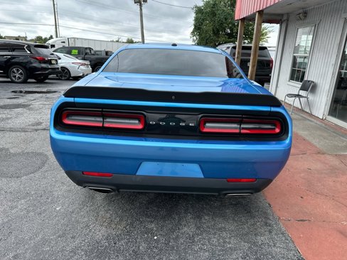 Used 2019 Dodge Challenger SXT w/ Blacktop Package image 3
