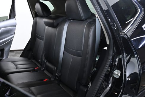 Used 2020 Nissan Rogue SL w/ Premium Package image 28
