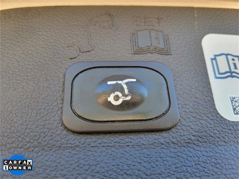 Used 2017 Ford Escape Titanium w/ Equipment Group 301A image 9