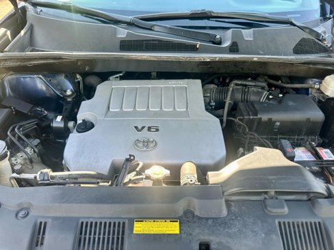 Used 2012 Toyota Highlander Limited image 9